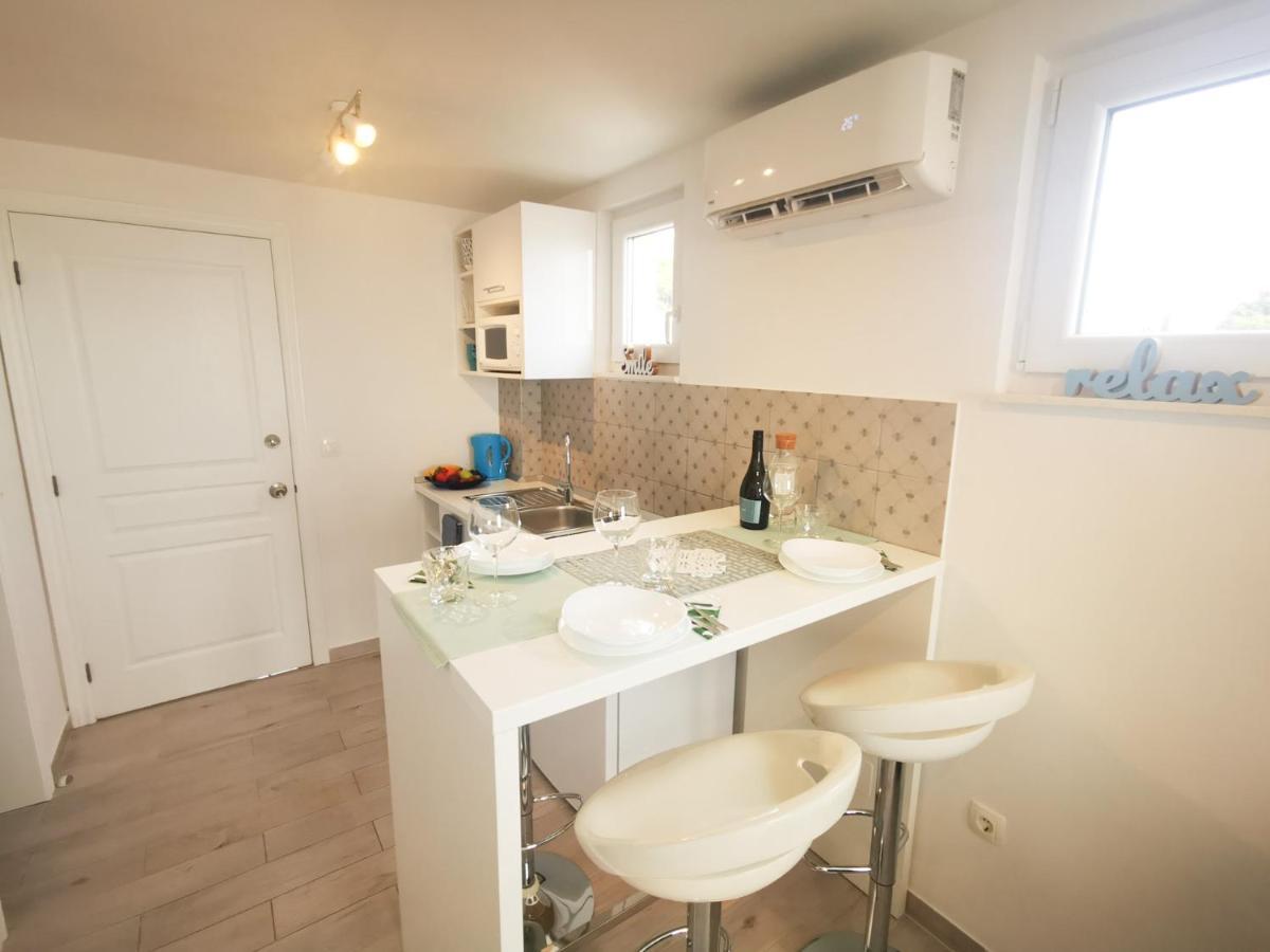 Rita Apartments - Sea-View Apartment 2Plus1 ทูแชพี ภายนอก รูปภาพ
